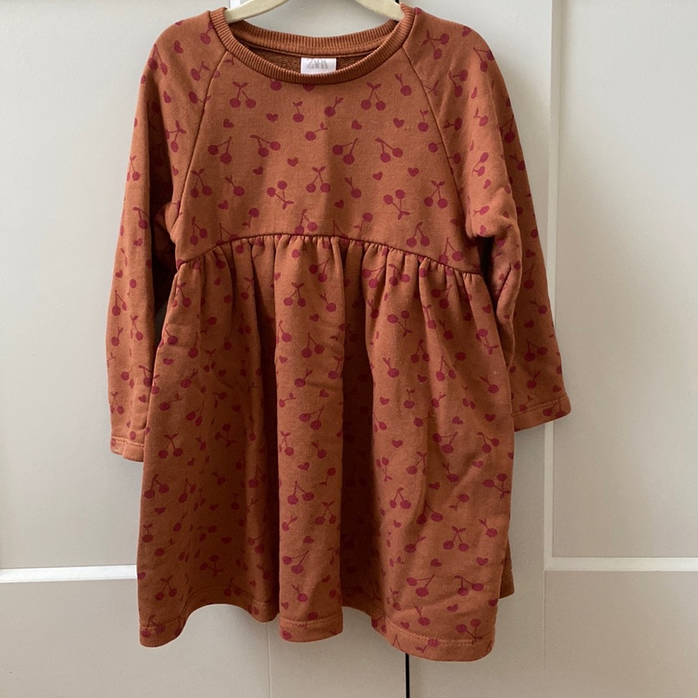Zara 4/5T Brown with Cherries & Hearts Sweatshirt Dress